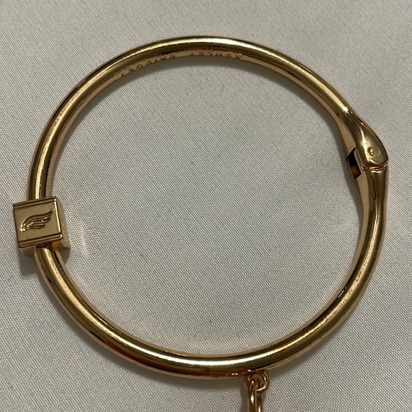 Ashley Bridget Golden snitch bracelet Harry Potter - Picture 4 of 6